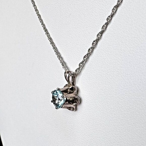 Vintage Sterling Silver Blue Topaz Pendant & Chain Necklace 18 inch, Solitaire - Picture 12 of 16